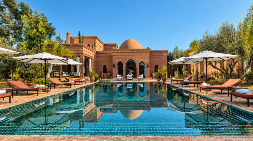 Luxury villa in Marrakech with private swimming pool and landscaped gardens
